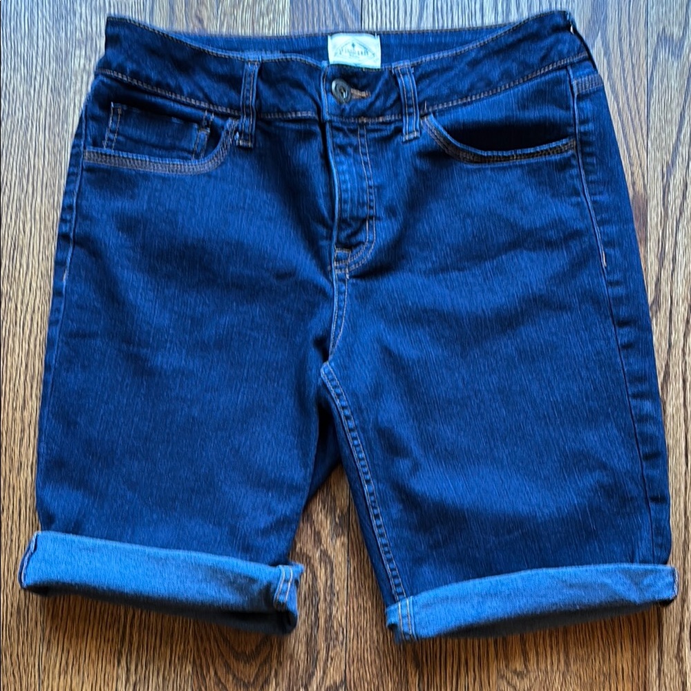 St. John’s Bay denim Bermuda shorts, size 8 petite